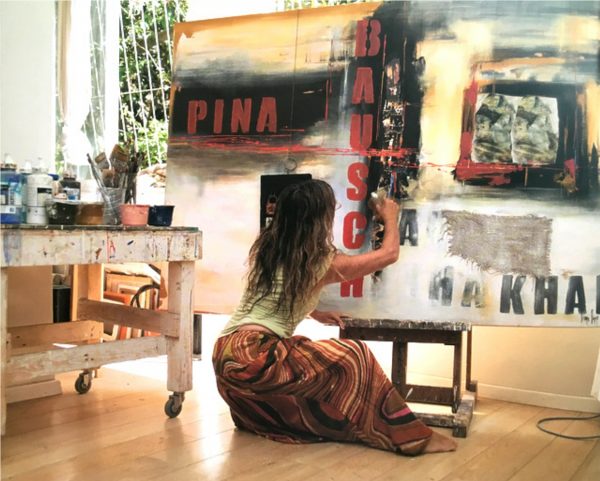 Liliane DANINO dans son atelier
